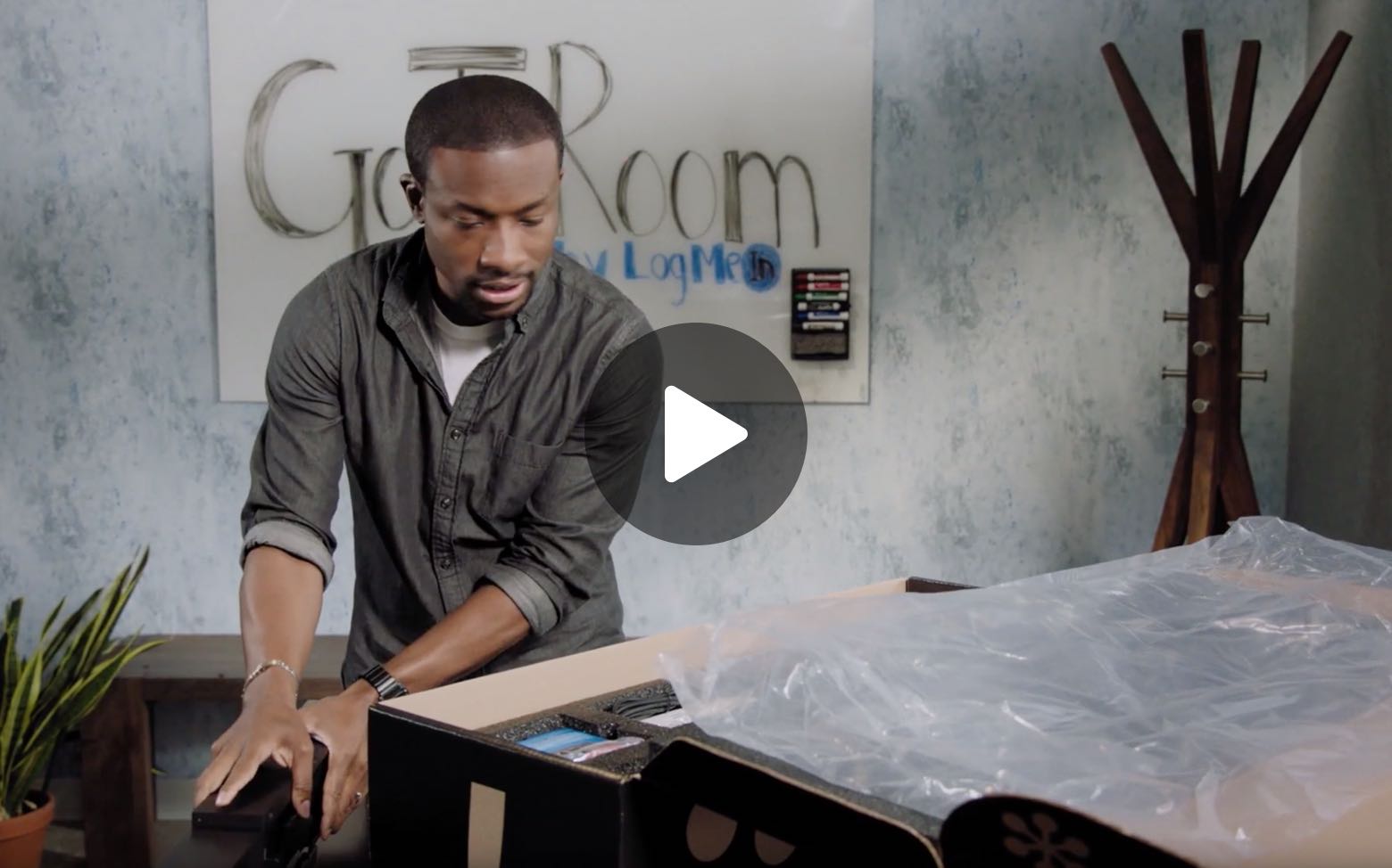 g2r-unboxing-UrAvgConsumer-play-jpg