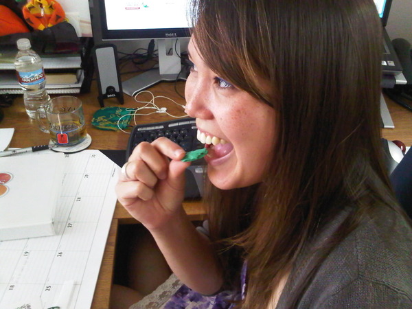 Grasshopper doesn't taste bad. But picking antennae out of yo... on Twitpic